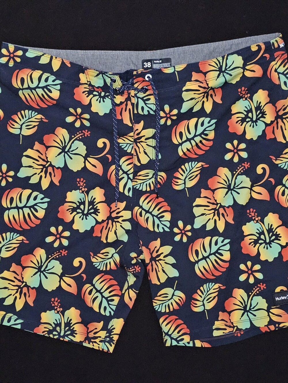 Hurley Phantom Black Board Shorts with Orange and Green Hibiscus Print Sz 38